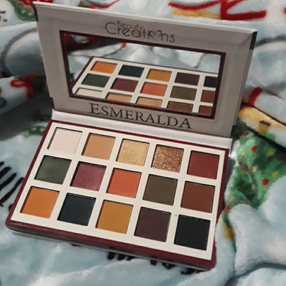 Esmeralda Eyeshadow Palette